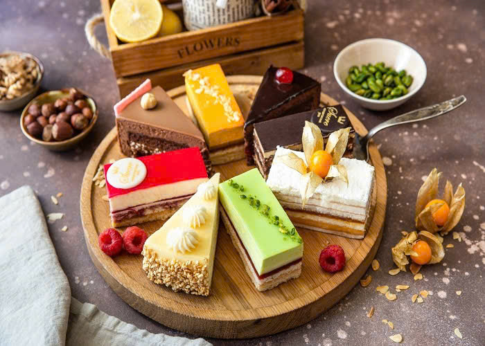 Làm Bánh Chữa lành: Tận Hưởng Niềm Vui Từ Việc Làm Bánh